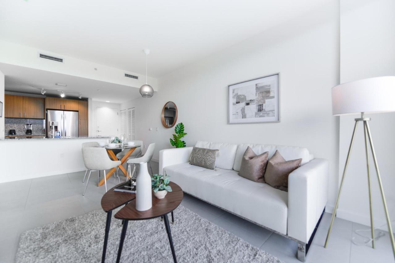 Cozy 1- 1 Bedroom Steps From Downtown Doral Park 마이애미 외부 사진