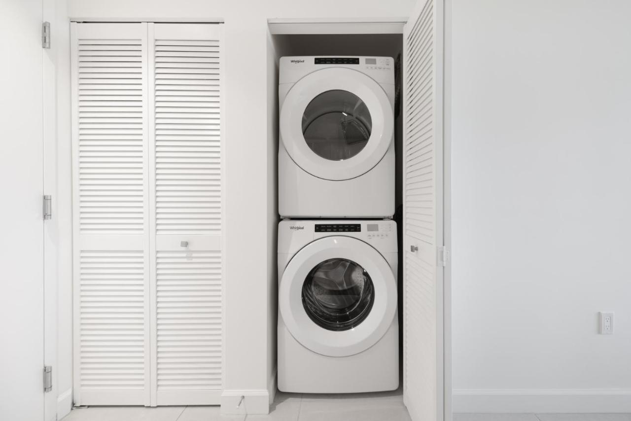 Cozy 1- 1 Bedroom Steps From Downtown Doral Park 마이애미 외부 사진