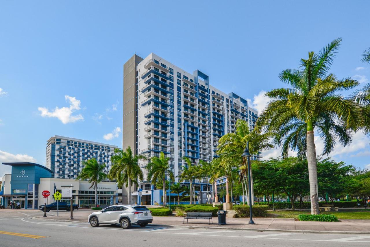 Cozy 1- 1 Bedroom Steps From Downtown Doral Park 마이애미 외부 사진